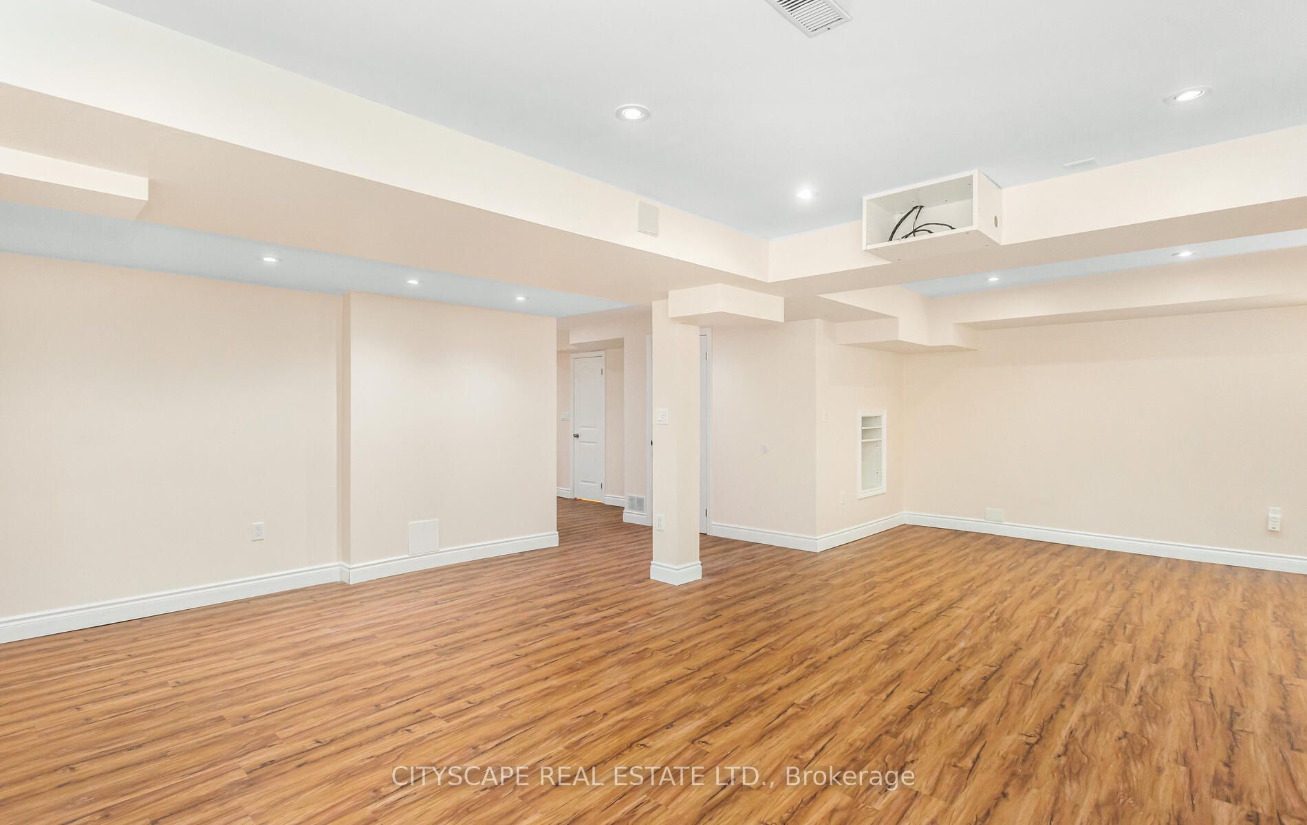 194 Tawny Crescent