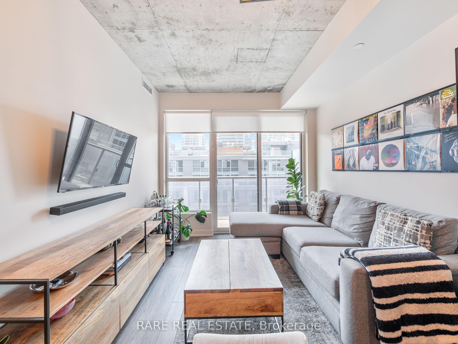 2 Bedrooms Condo at 1030 King, Toronto For sale