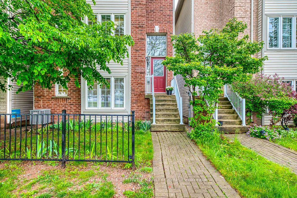 #58 - 5090 Fairview Street, Burlington, ON L7L 7H5