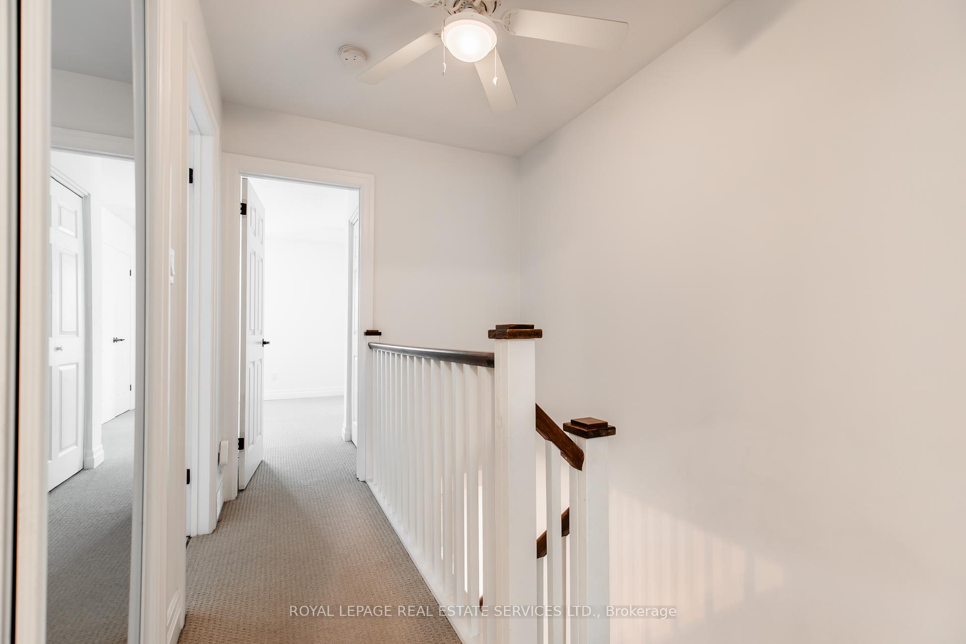 3 Bedrooms Condo at 3122 Lakeshore, Oakville For sale