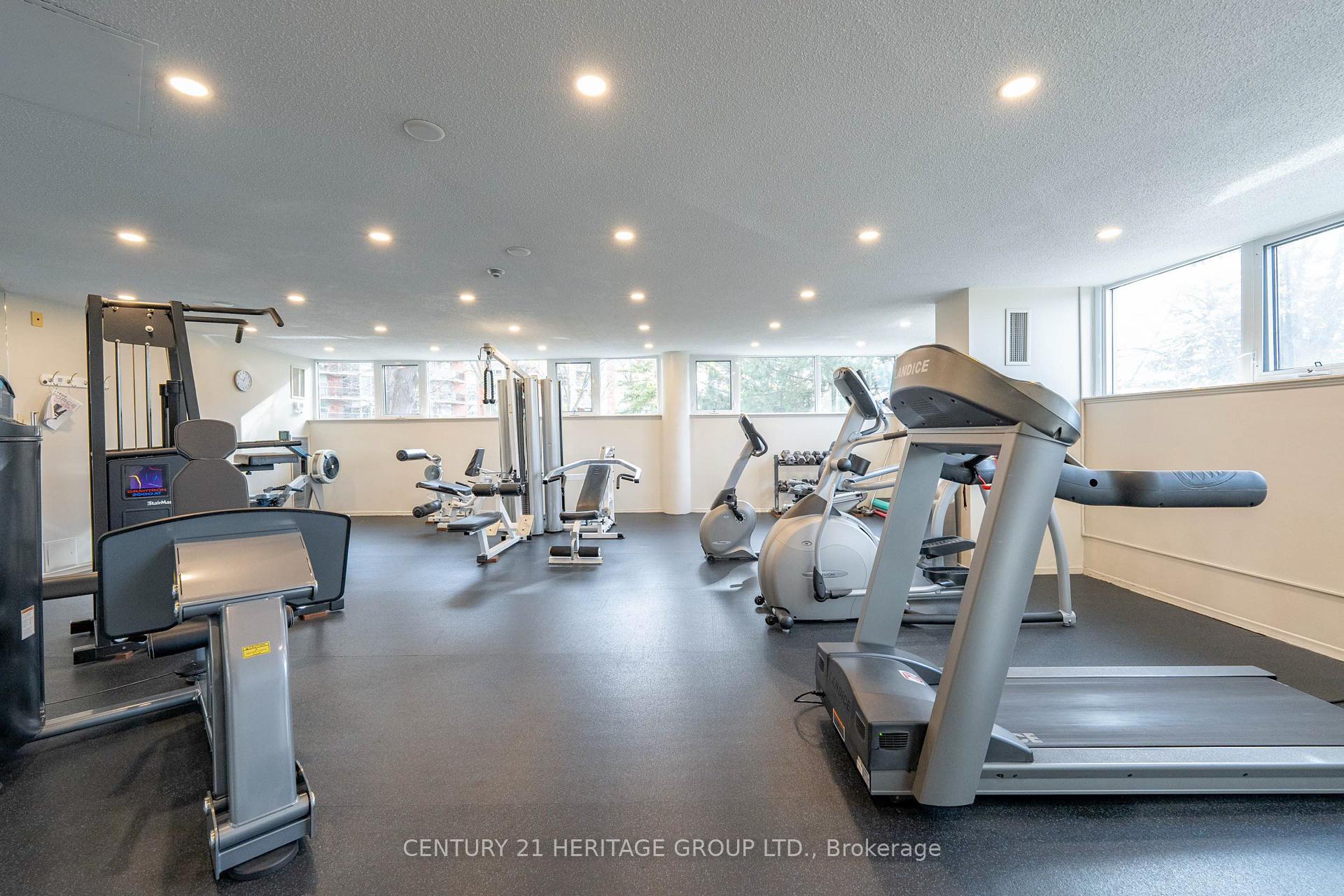 2 Bedrooms Condo at 10 Dean Park, Toronto For sale