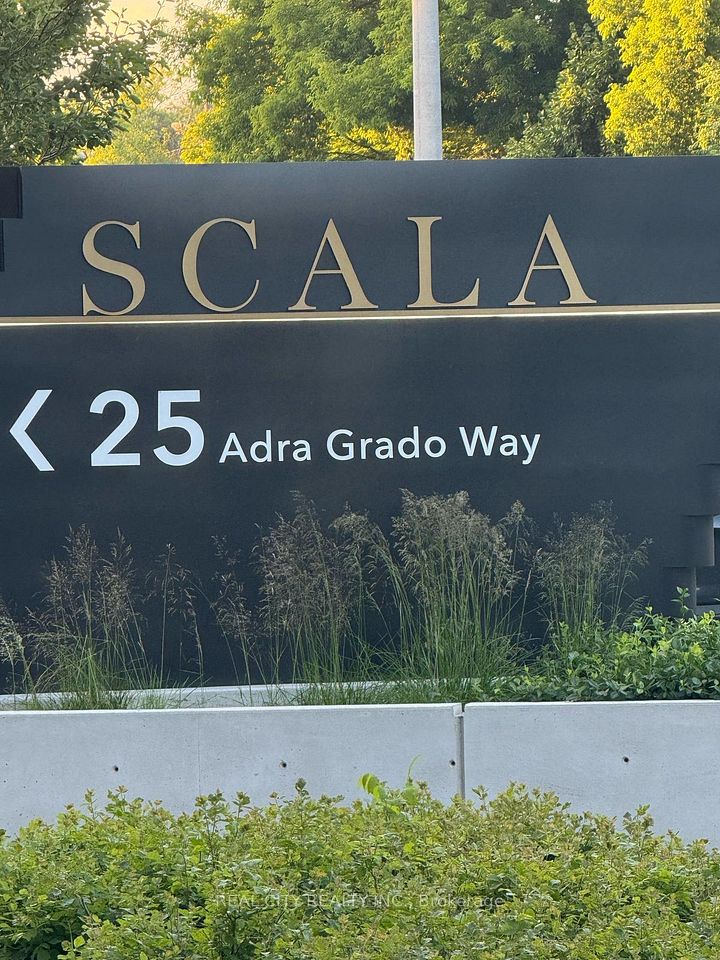 25 Adra Grado Way