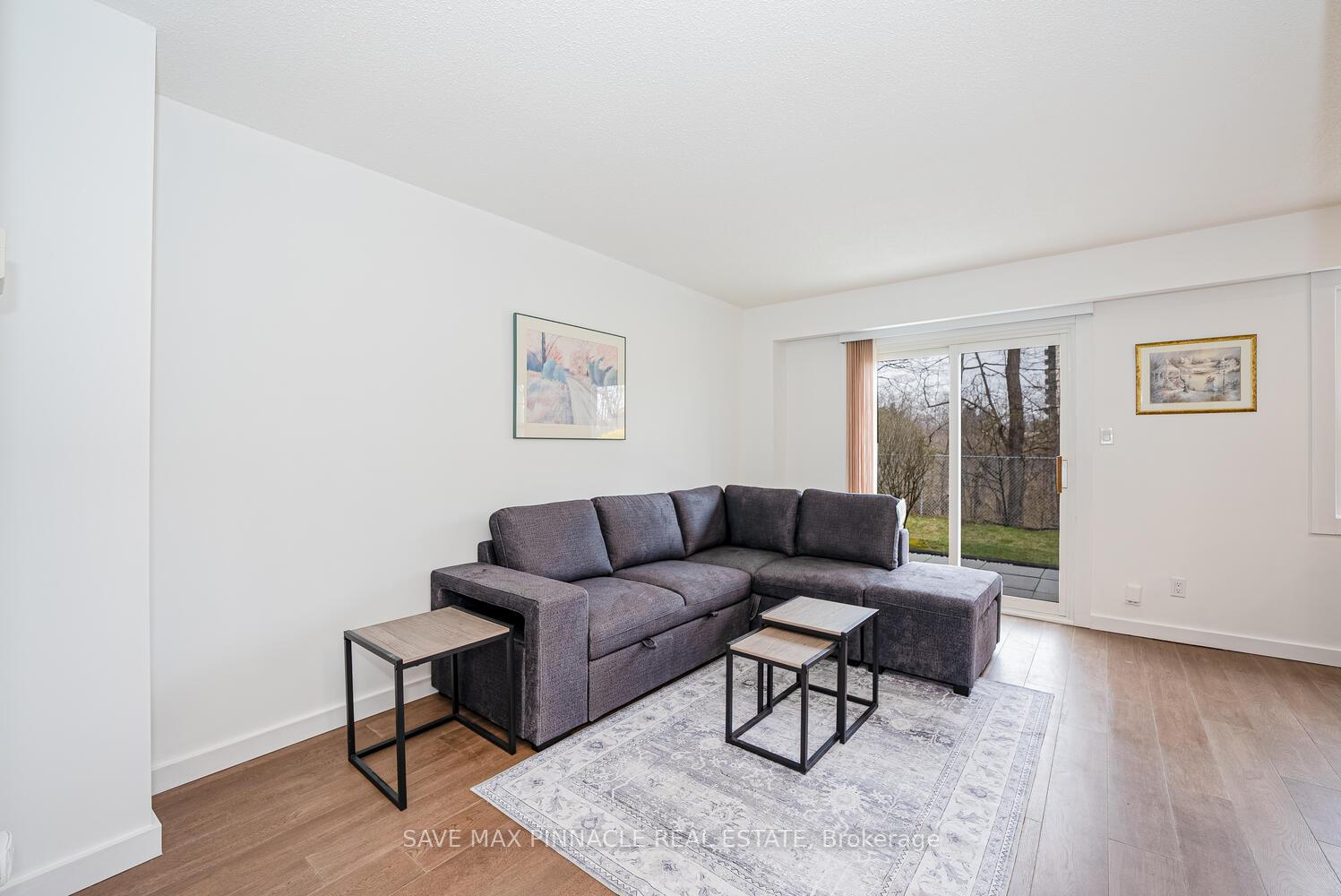 4 Bedrooms Condo at 2120 Rathburn,  Mississauga For sale