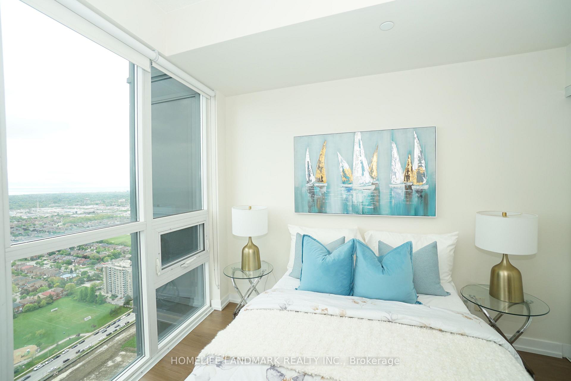 3 Bedrooms Condo at 4011 Brickstone, Mississauga For sale