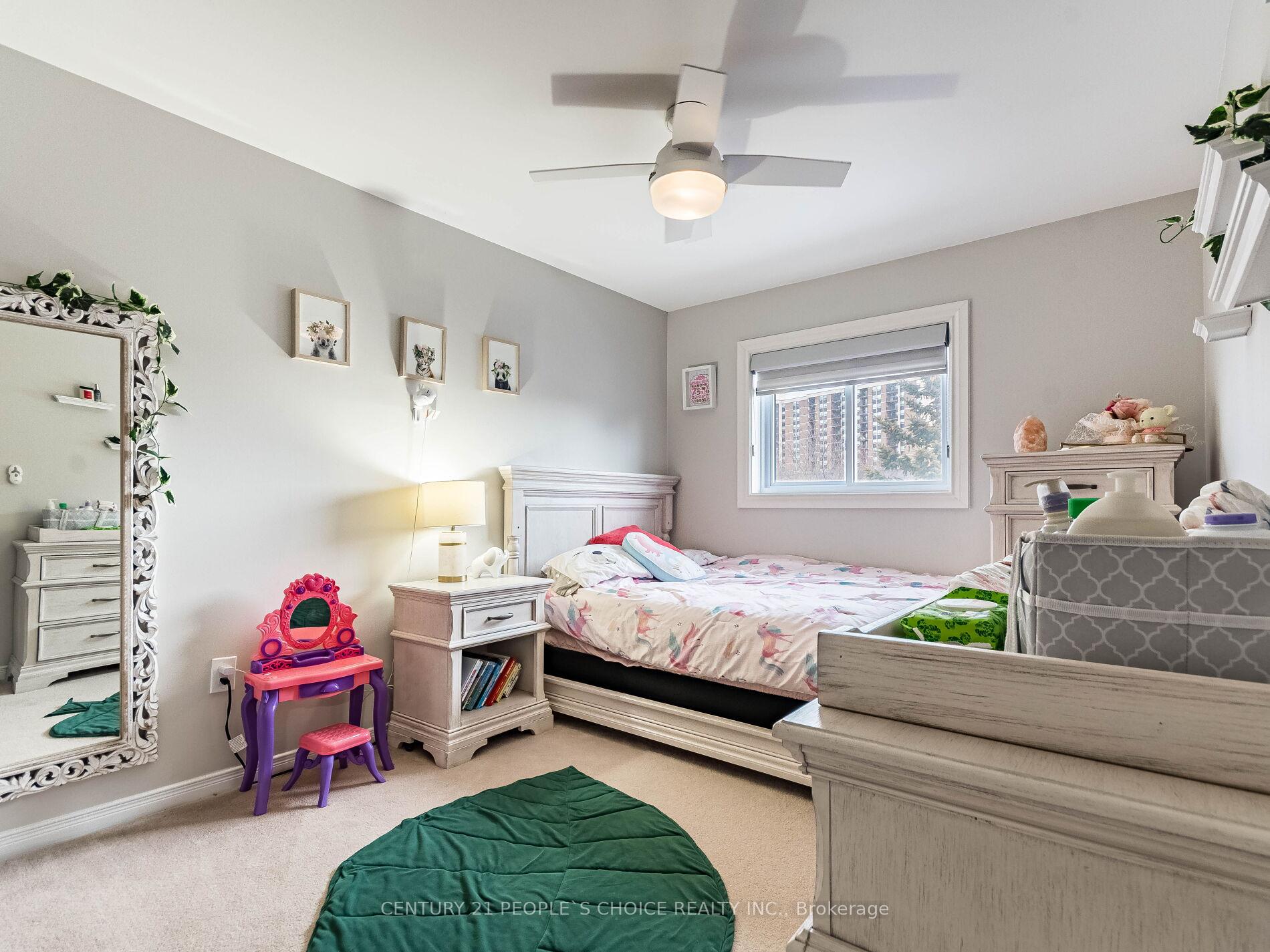 3 Bedrooms Condo at 485 Green,  Hamilton For sale