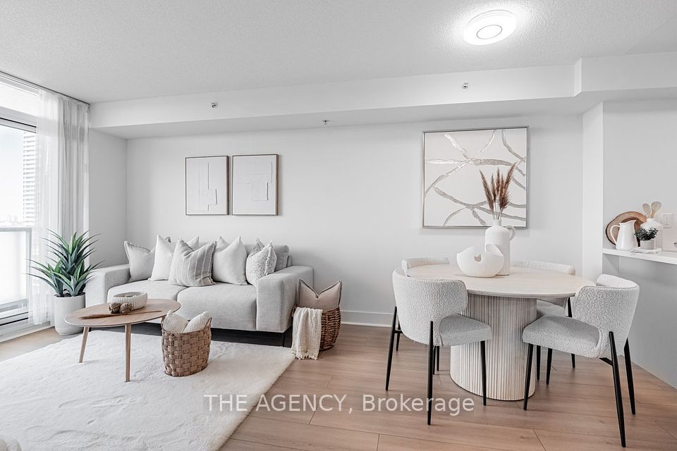 5740 Yonge