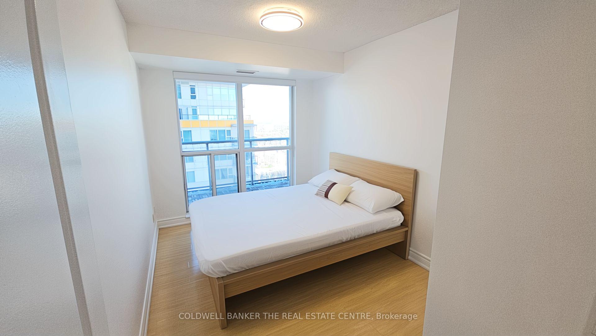 3 Bedrooms Condo at 50 Town Centre, Toronto For sale