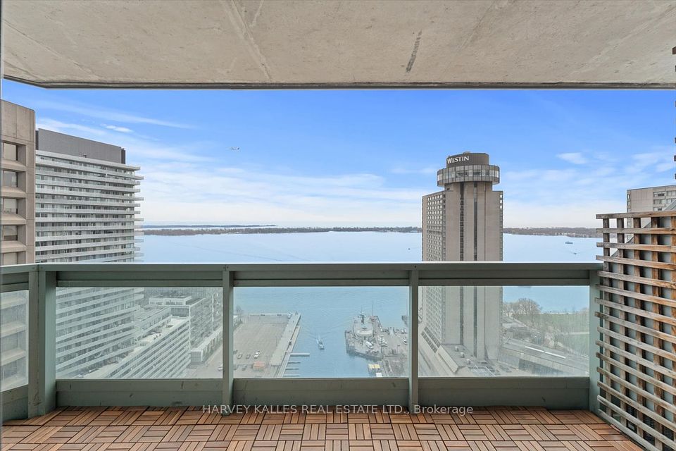 10 Yonge Street 3211