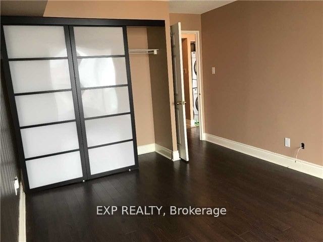 736 Bay Street, #3001
