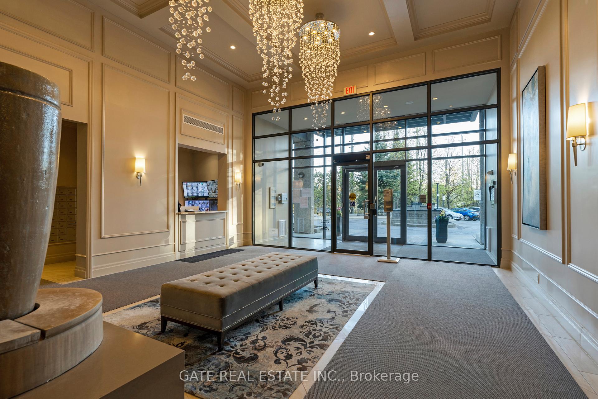 2 Bedrooms Condo at 38 Fontenay, Toronto For sale