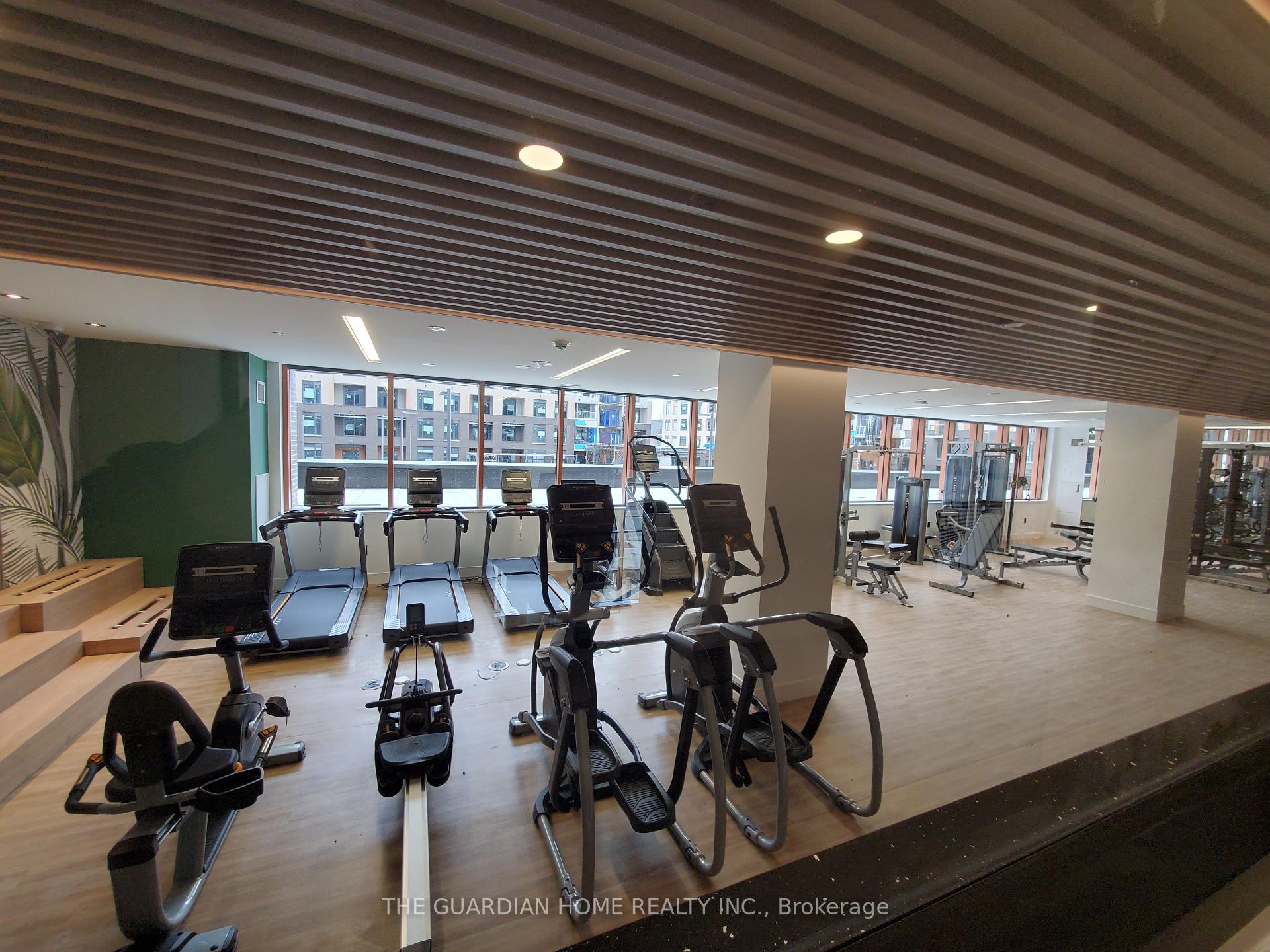 2 Bedrooms Condo at 7950 Bathurst, Vaughan For sale