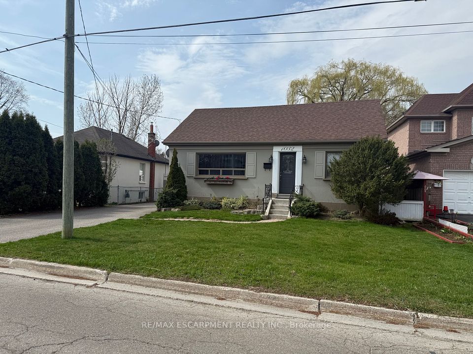 1032 Haig Boulevard