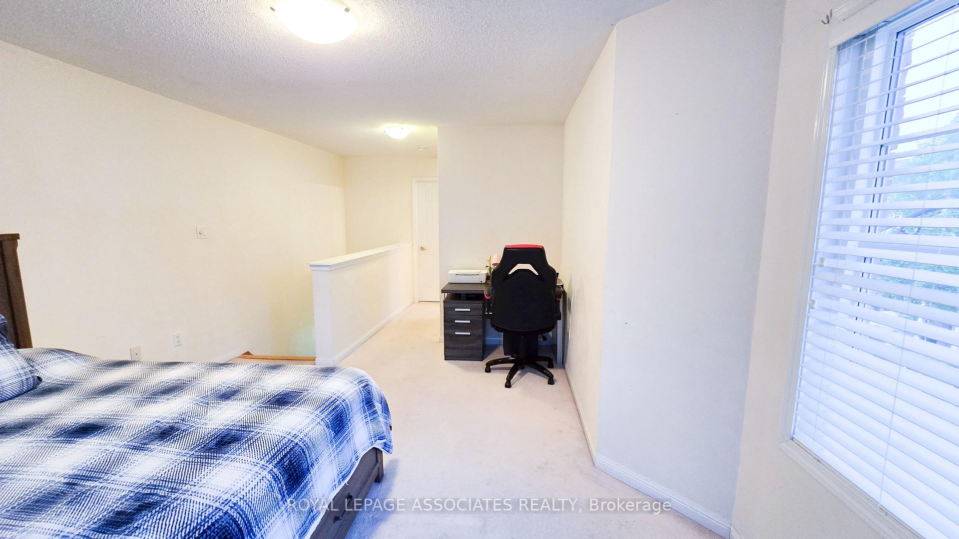 2 Bedrooms Condo at 50 Mendelssohn, Toronto For sale