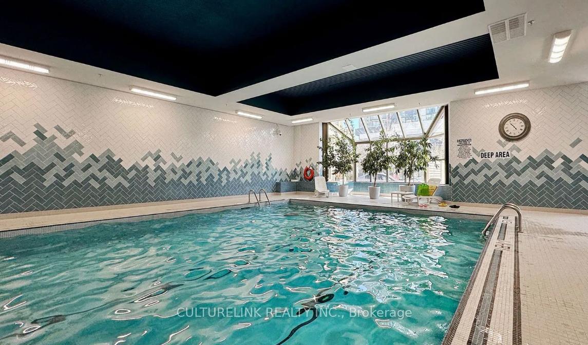 2 Bedrooms Condo at 30 Greenfield, Toronto For sale