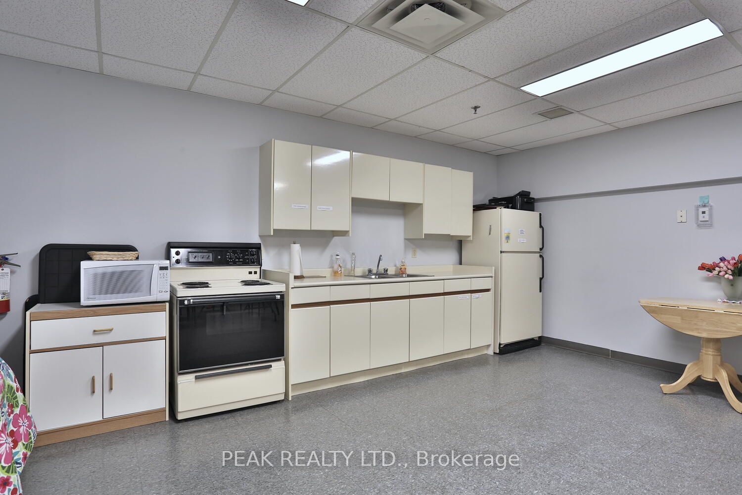 3267 King Street E, #205