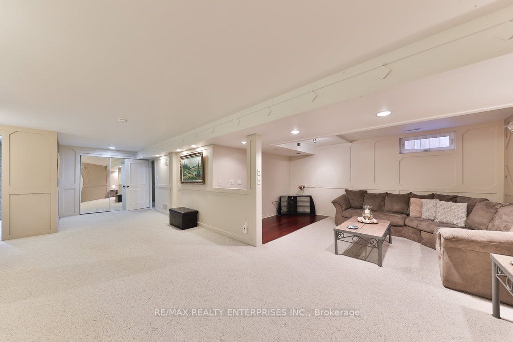 4061 Rolling Valley Drive
