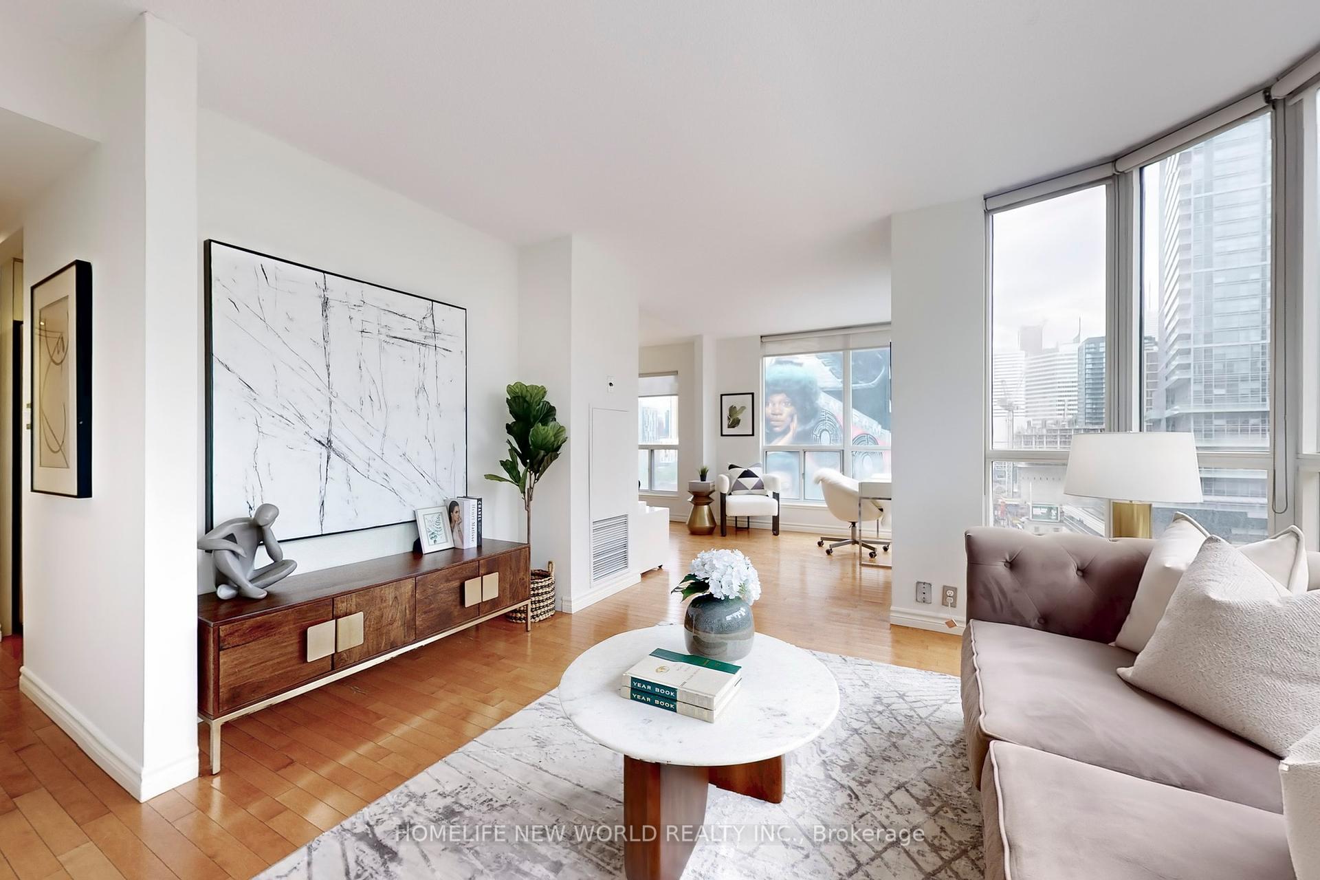3 Bedrooms Condo at 7 Carlton, Toronto For sale