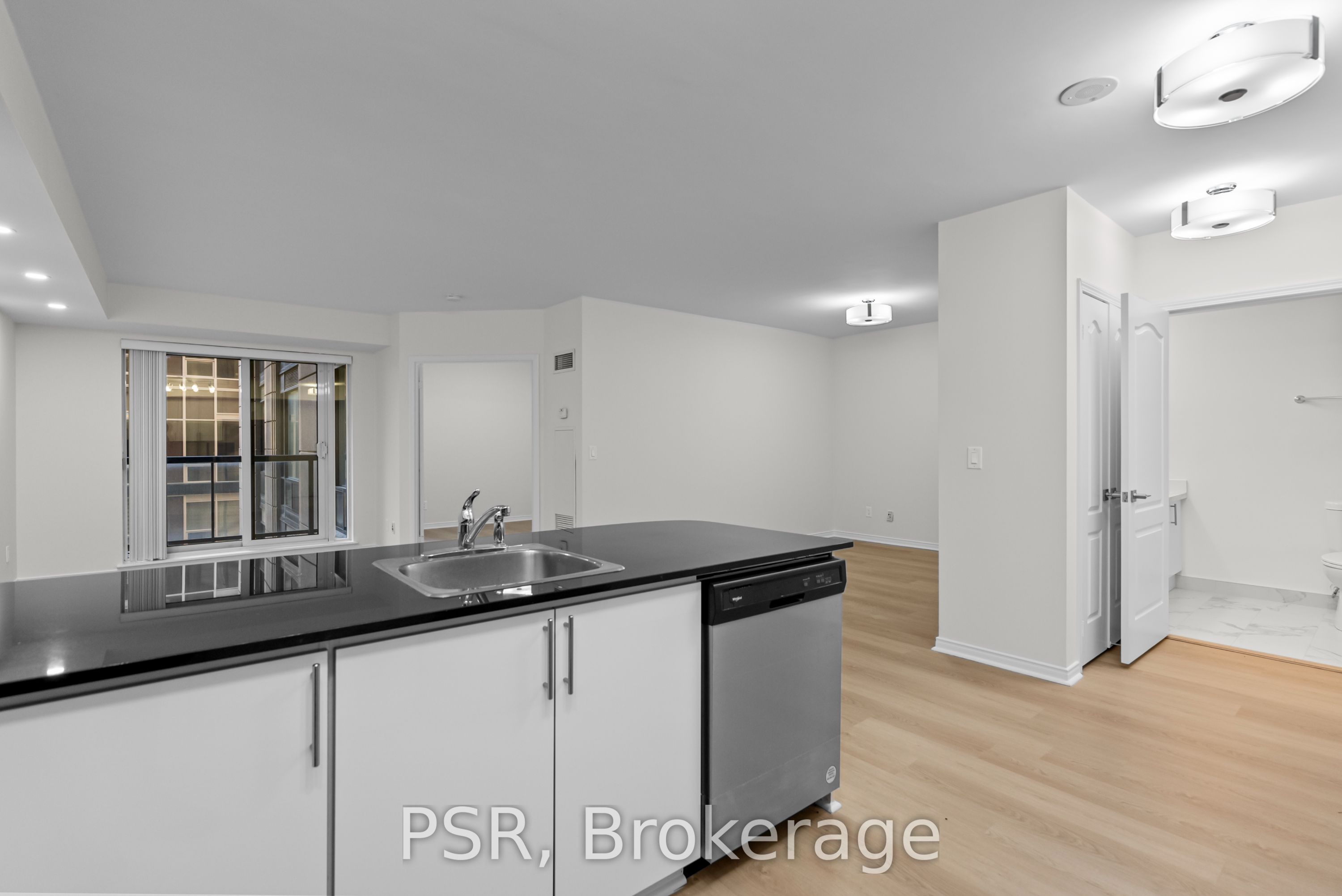 50 John Street, #822