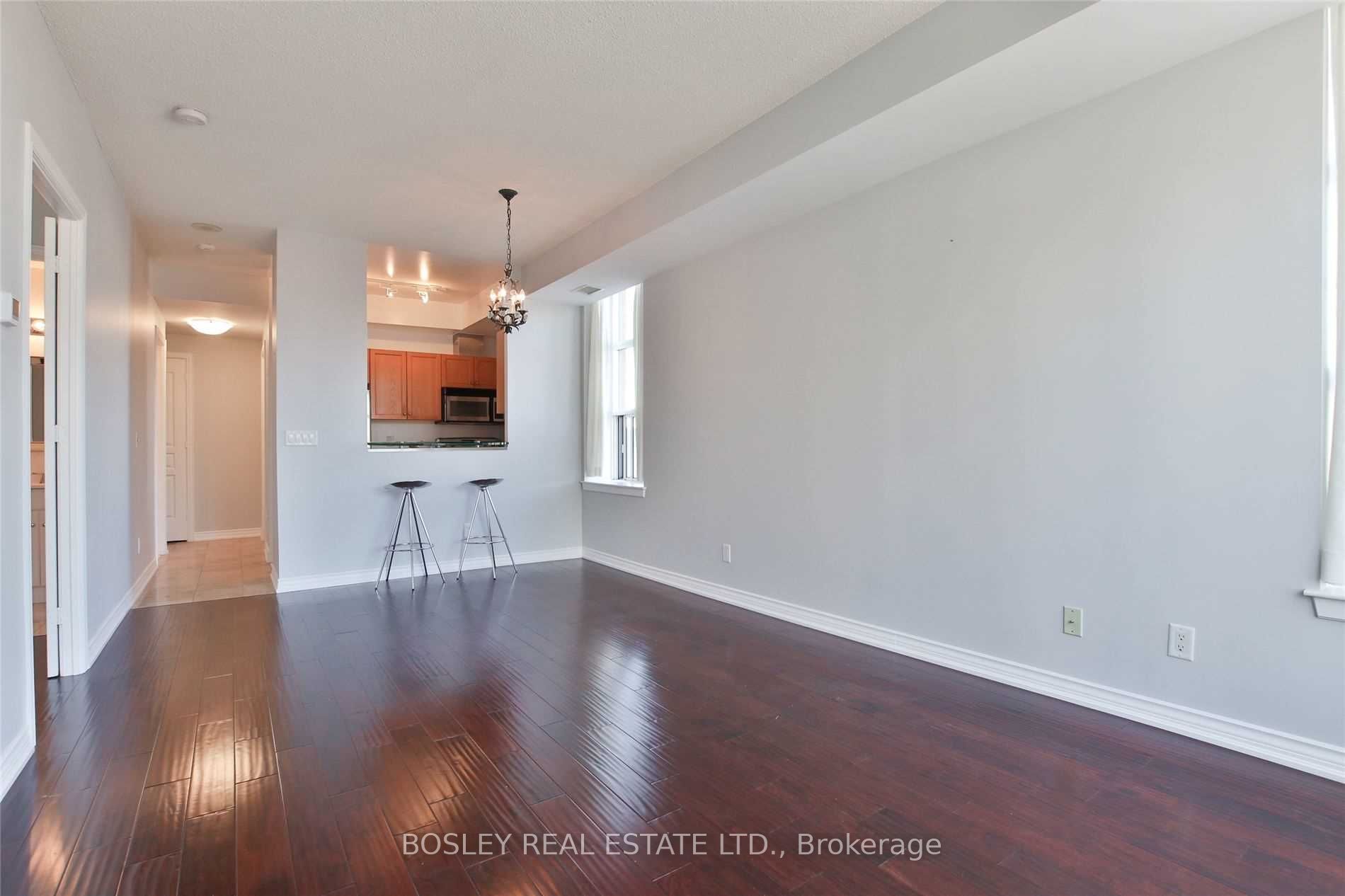 438 Richmond Street W, #410