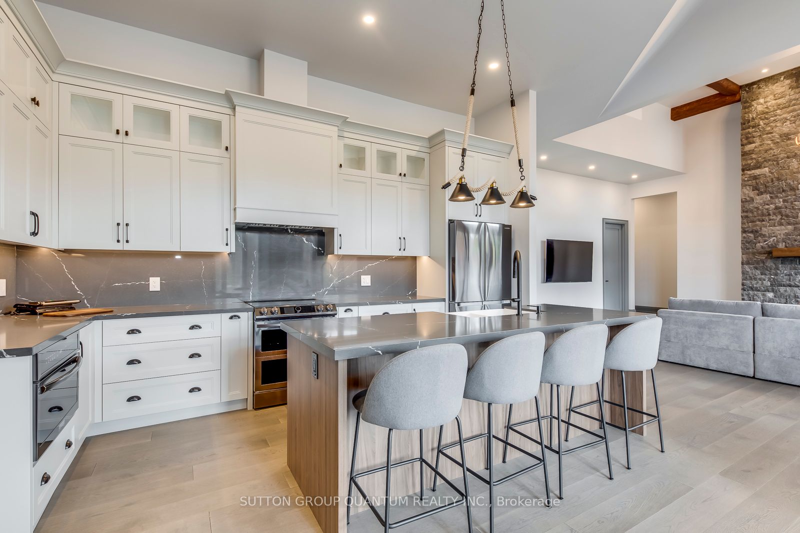#6 - 4805 MUSKOKA DISTRICT 169 Road, Muskoka Lakes, ON P0C 1H0