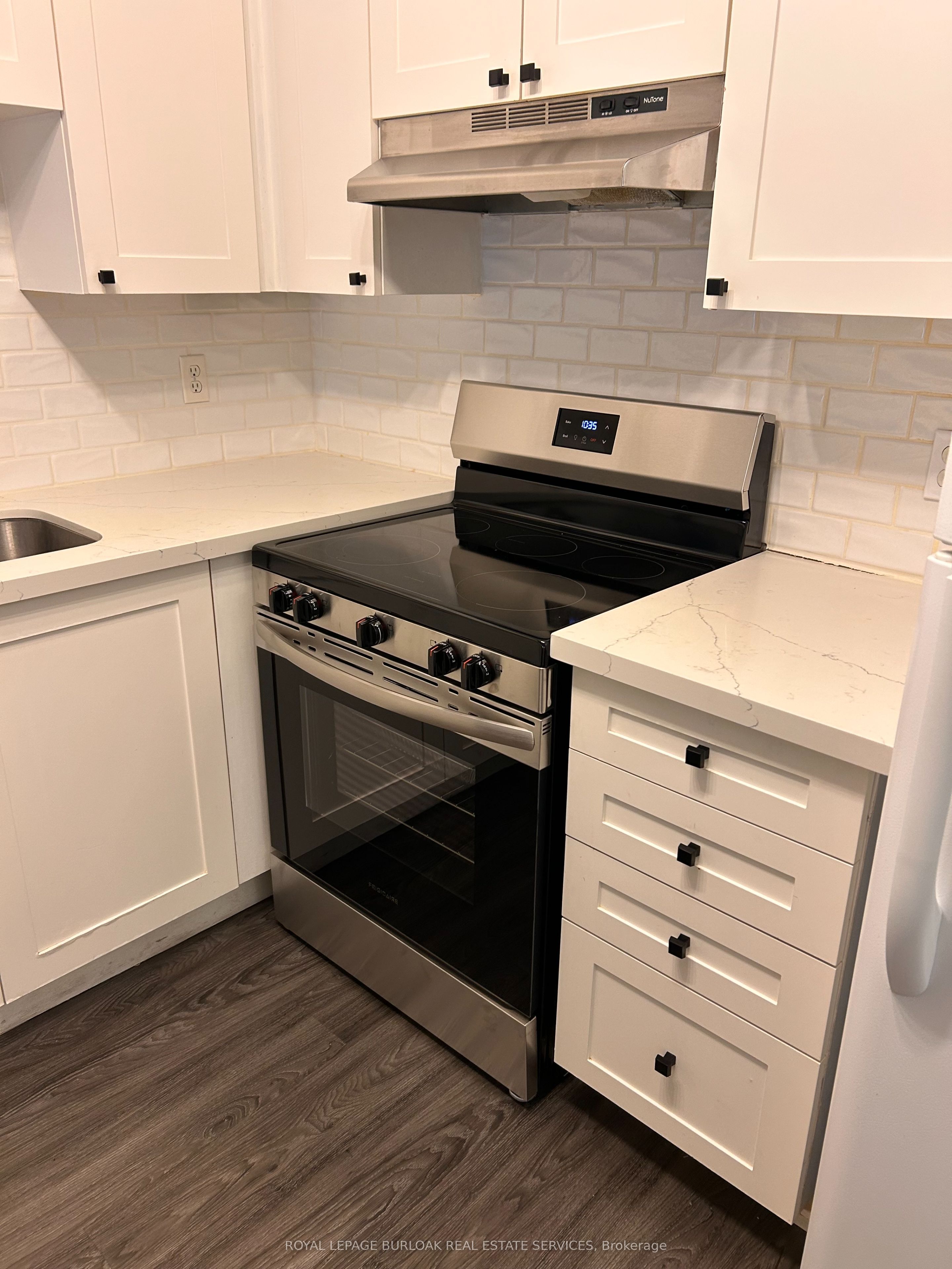 1820 Walkers Line, #104