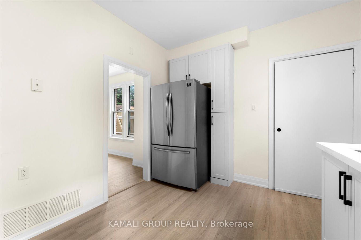 254 Bruce Street, #Main