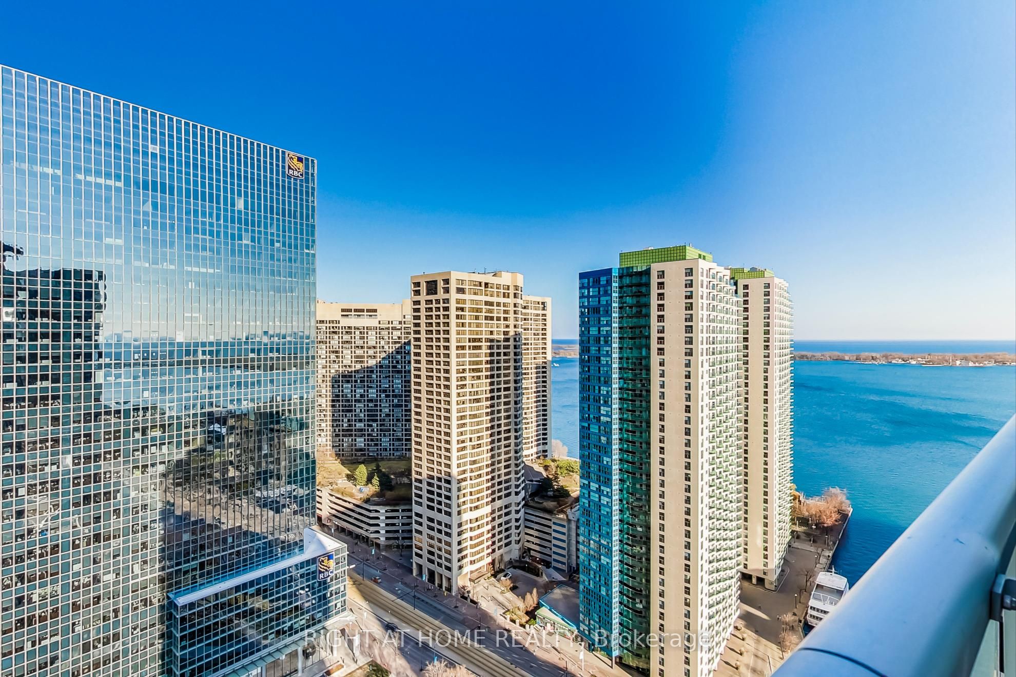8 York Street W, #3102