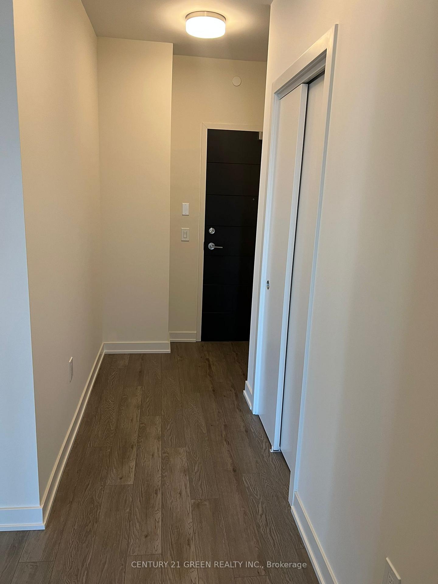 2 Bedrooms Condo at 212 King WIlliam,  Hamilton For sale