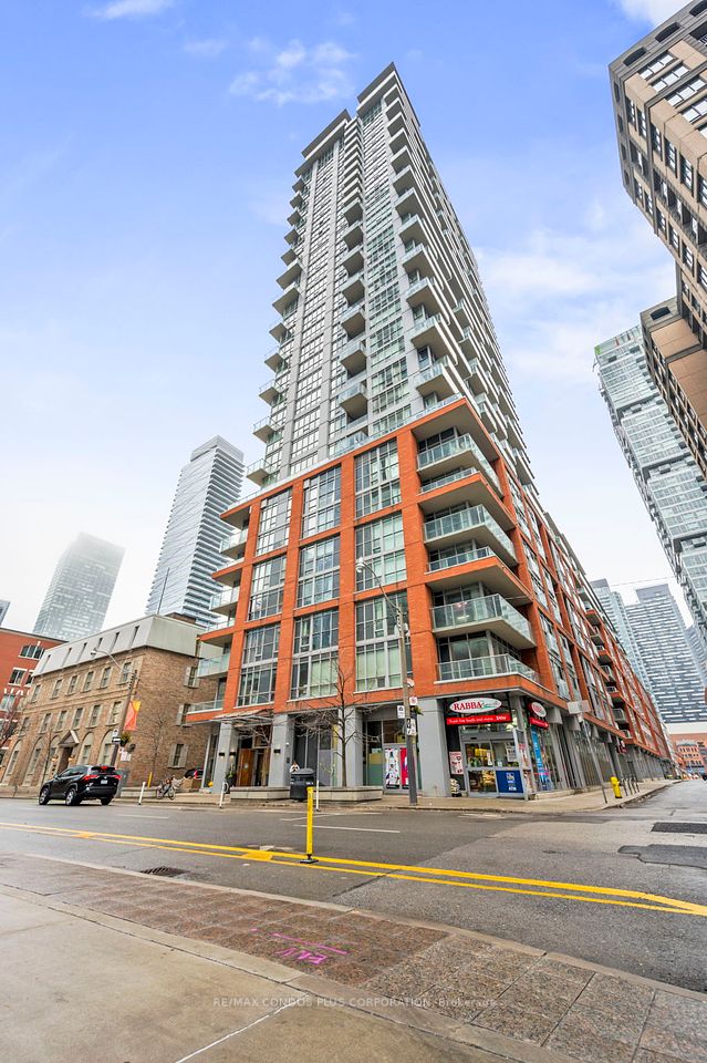 126 Simcoe Street