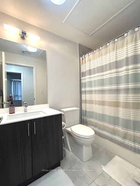 3 Bedrooms Condo at 150 Sabina, Oakville For sale