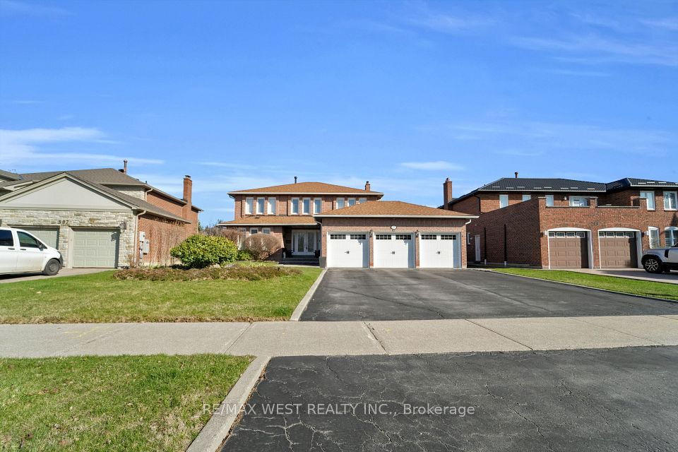 303 Wycliffe