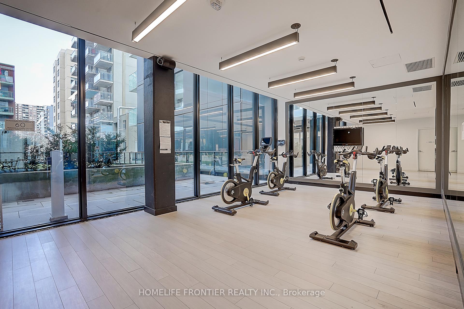2 Bedrooms Condo at 85 Wood,  Toronto For sale