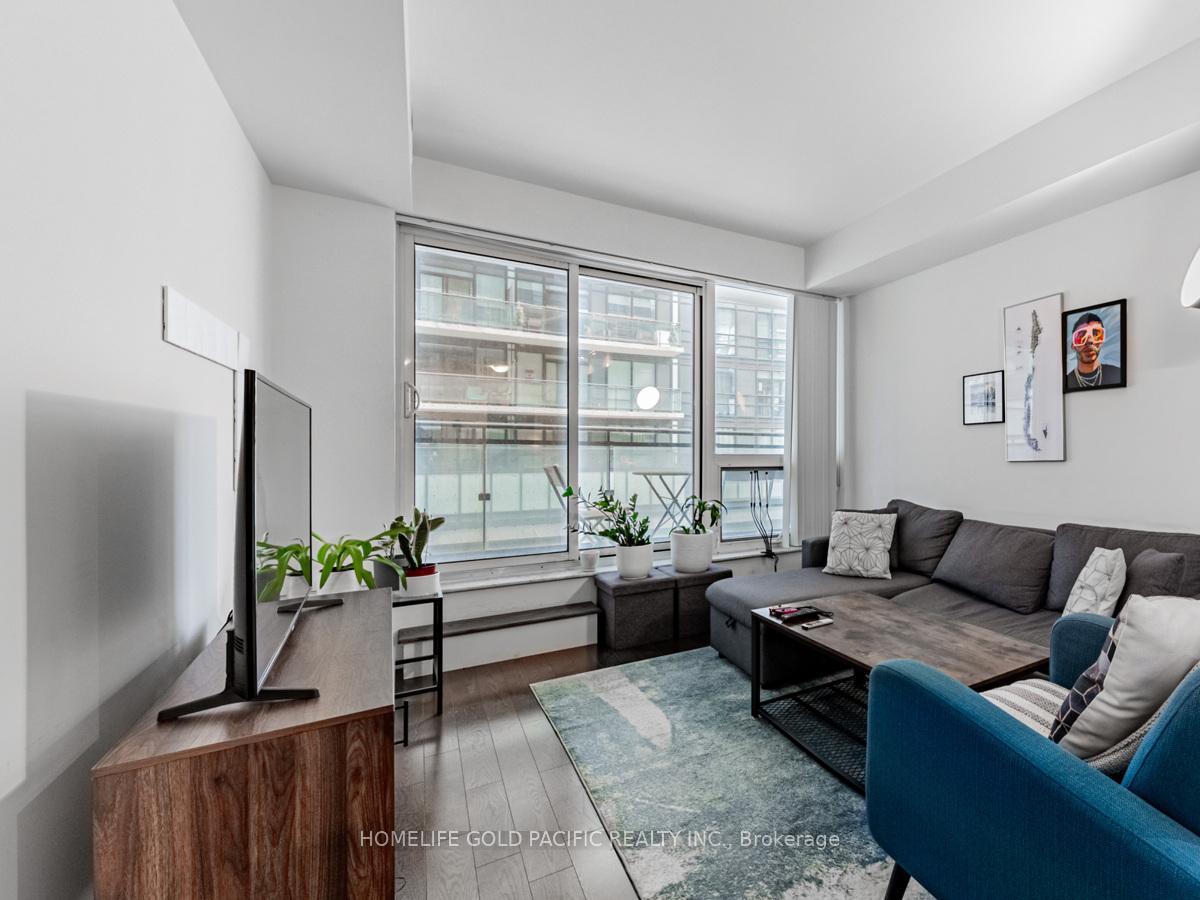 2 Bedrooms Condo at 460 Adelaide,  Toronto For sale