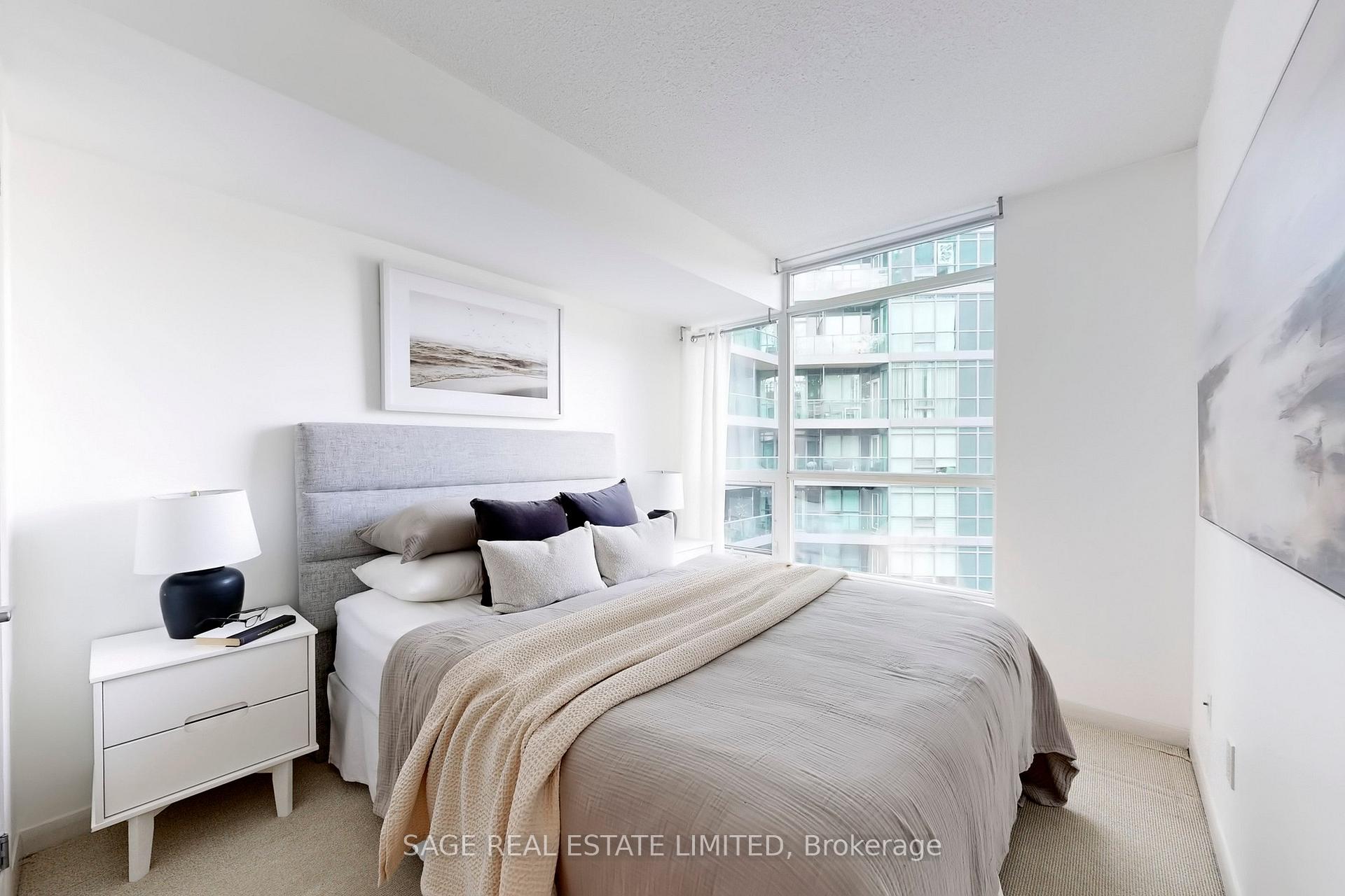 2 Bedrooms Condo at 219 Fort York, Toronto For sale