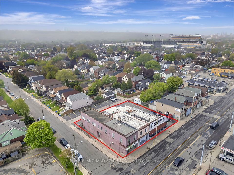 942-950 Barton