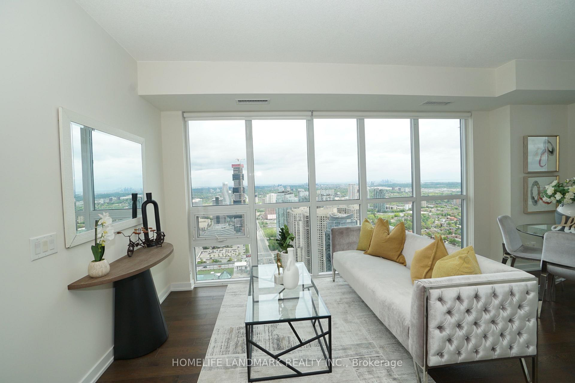 3 Bedrooms Condo at 4011 Brickstone, Mississauga For sale
