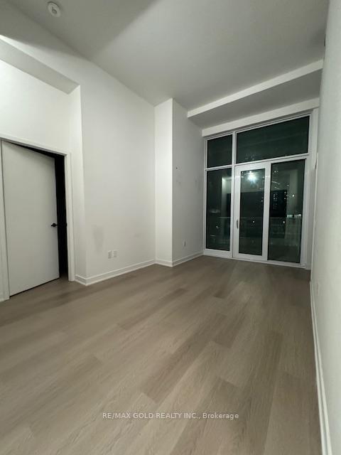 2 Bedrooms Condo at 3883 Quartz,  Mississauga For sale