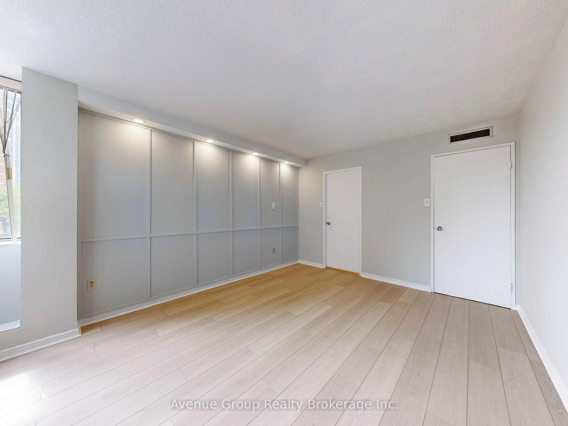 3 Bedrooms Condo at 1703 Mccowan, Toronto For sale