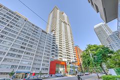 50 Dunfield Avenue TH116