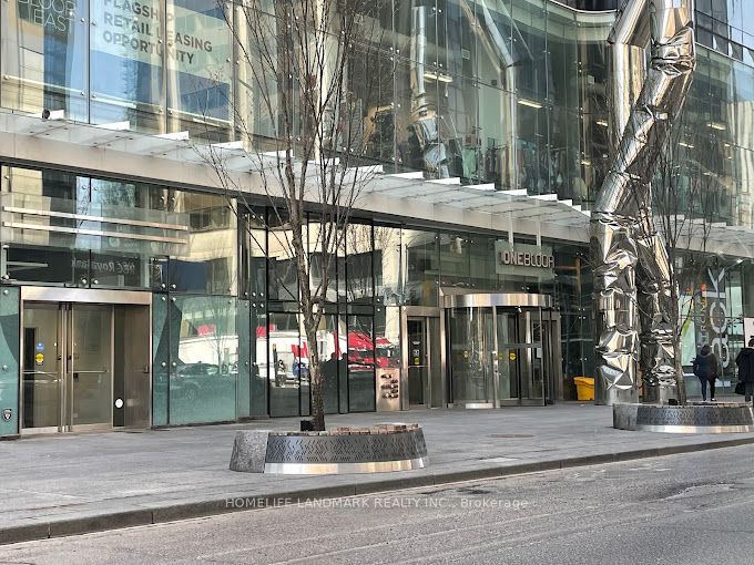 #1905 - 1 Bloor Street, Toronto, ON M4W 1A9
