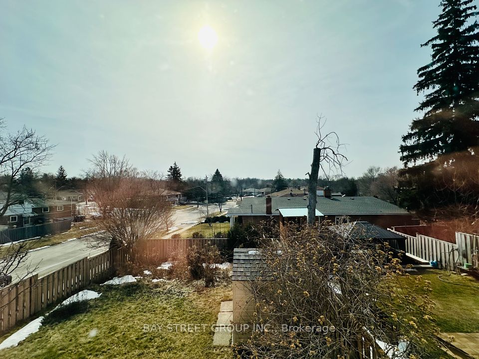 https://trreb-image.ampre.ca/Mo3B2LPbB_BxBbTp0tAvpr5yh3KeozzHPavJT2o9UOU/rs:fit:960:960/wm:.5:so:0:50:.4/wmsh:10/wmt:PHNwYW4gZm9yZWdyb3VuZD0nd2hpdGUnIGZvbnQ9JzY4Jz5CQVkgU1RSRUVUIEdST1VQIElOQy4sIEJyb2tlcmFnZTwvc3Bhbj4/cb:20250319155505/L3RycmViL2xpc3RpbmdzLzQwLzgwLzU2LzU5L3AvYzQxNWUwNjYtZTNlMy00ZWI5LWJjYzItNDlhMTNlZmNjYjc5LmpwZw.jpg