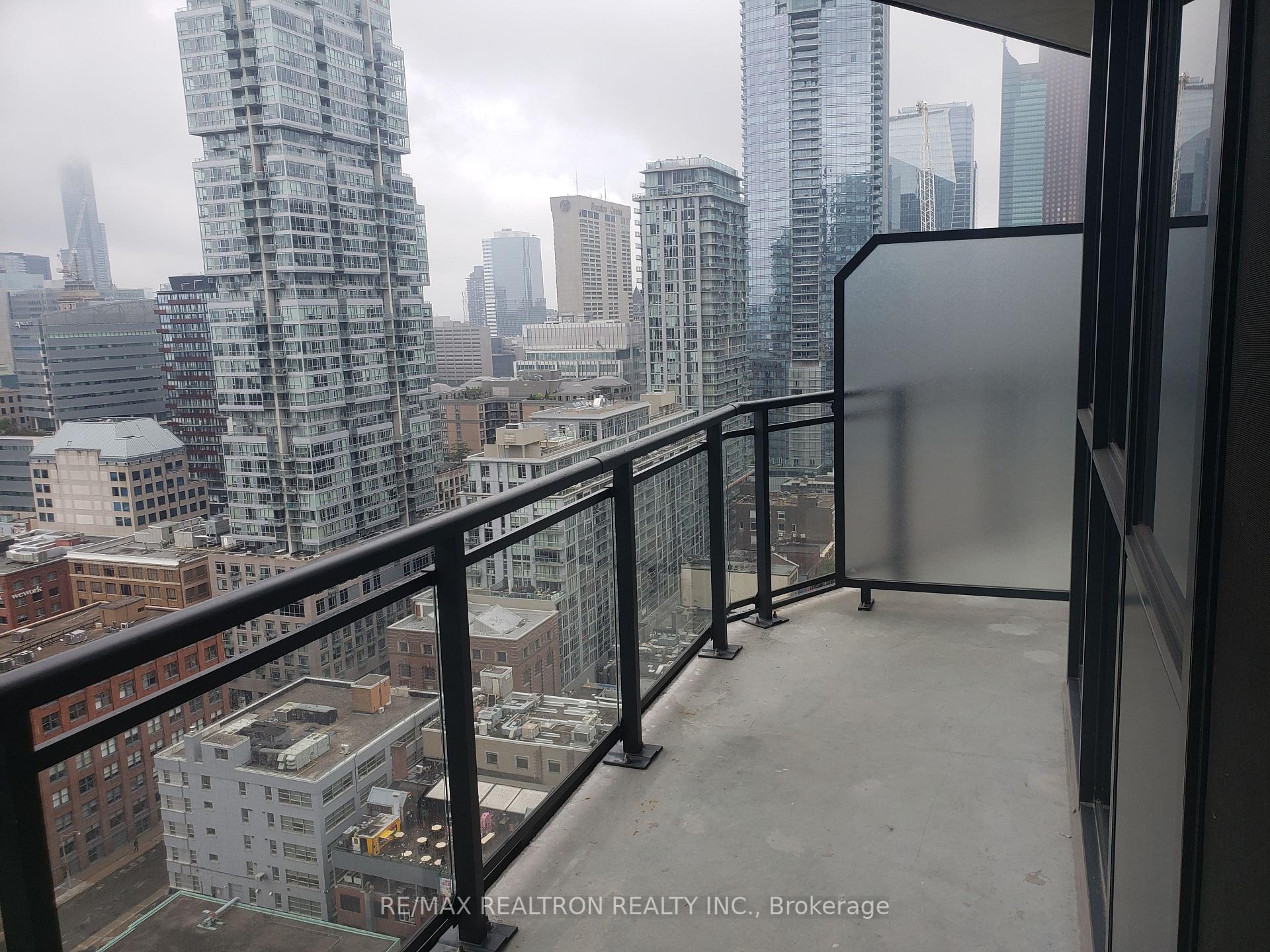 2 Bedrooms Condo at 99 John, Toronto For sale