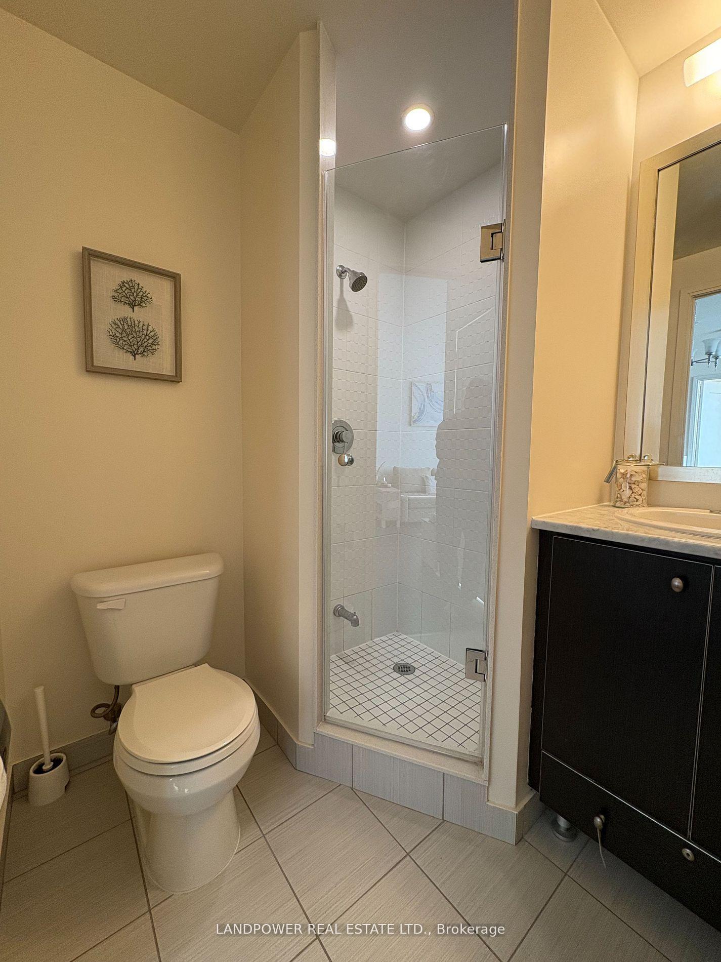 2 Bedrooms Condo at 825 Church,  Toronto For sale