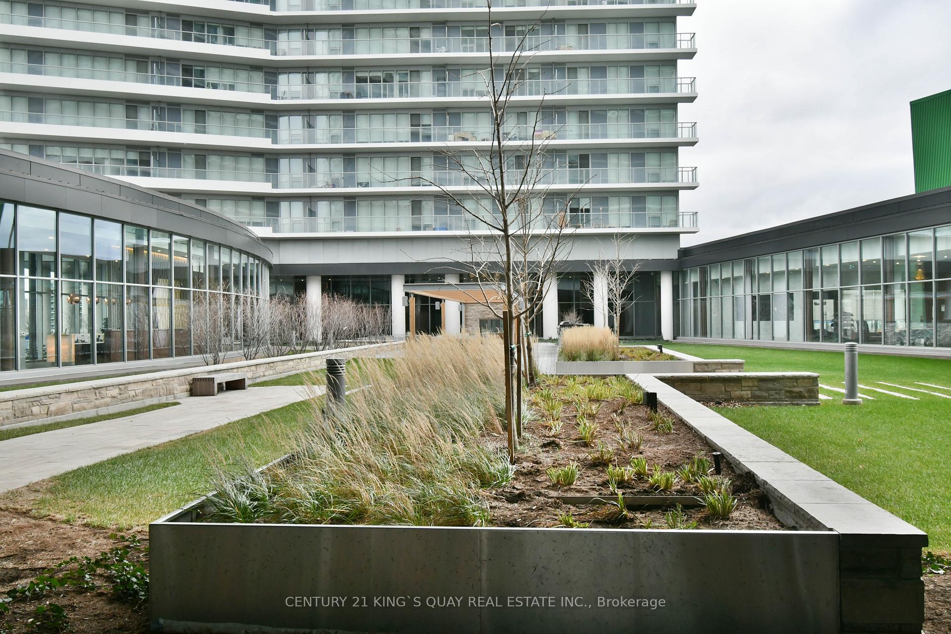 2 Bedrooms Condo at 117 McMahon,  Toronto For sale