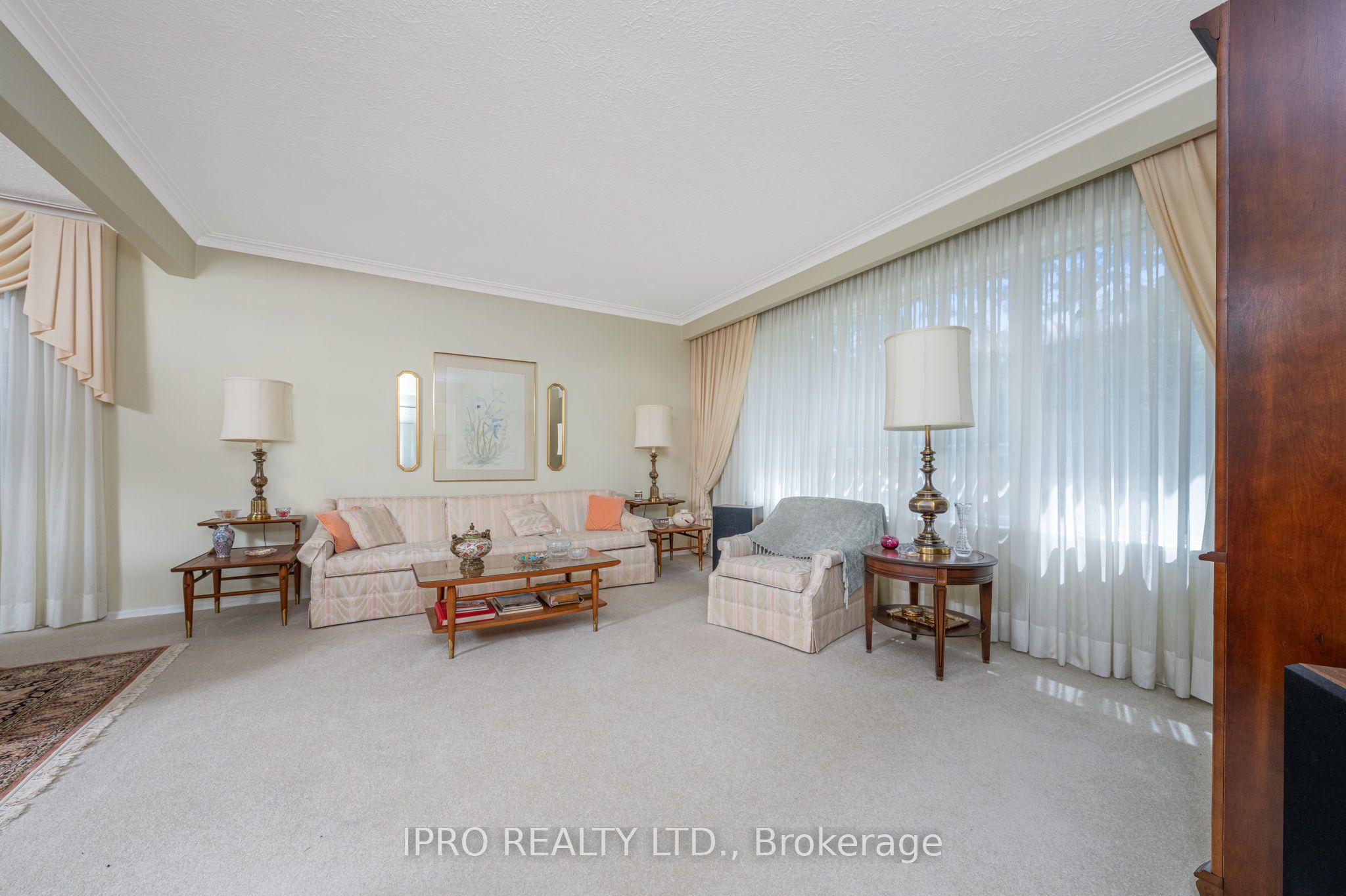 32 Cloverhill Road