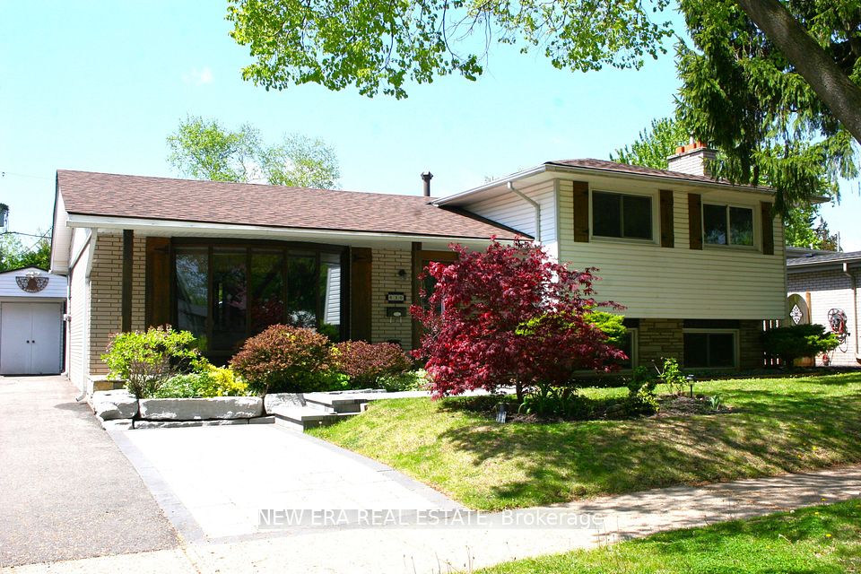 630 Blue Forest Hill