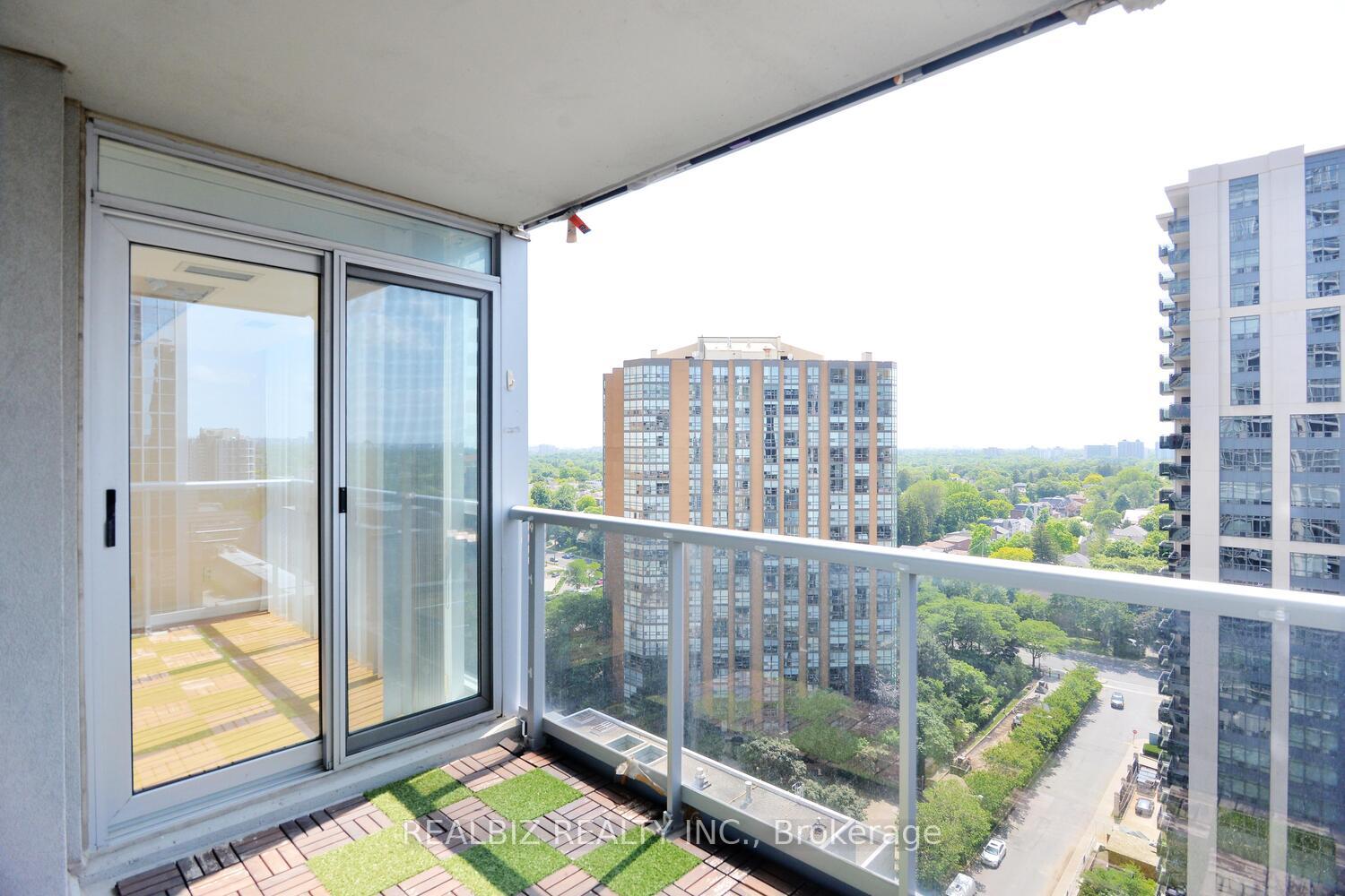 3 Bedrooms Condo at 4968 Yonge, Toronto For sale