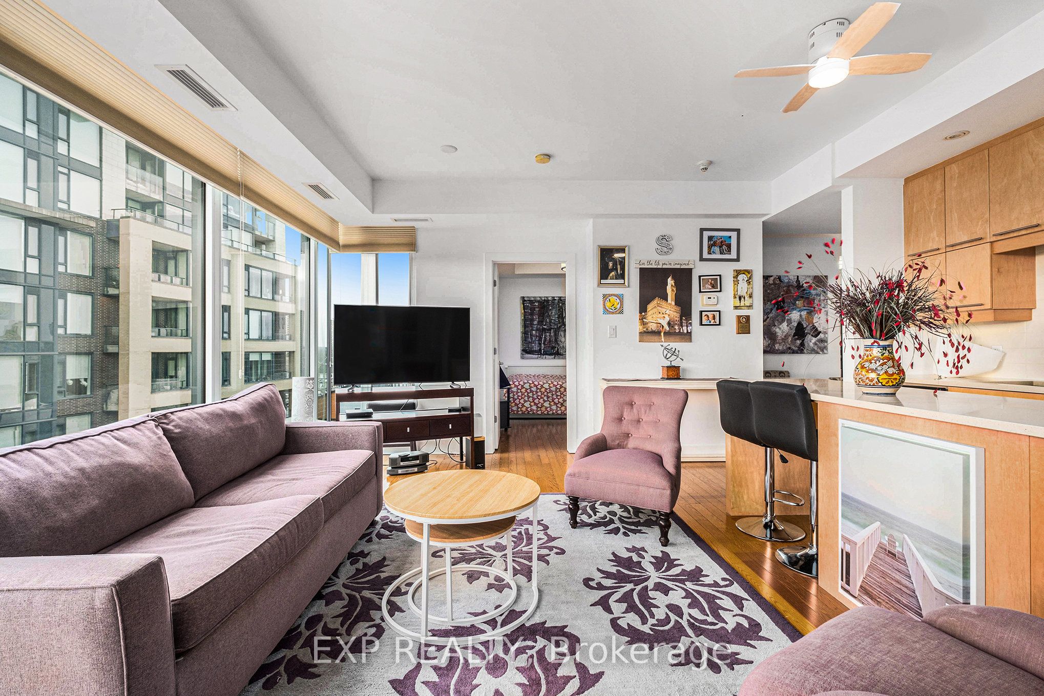 101 Richmond Road, #406