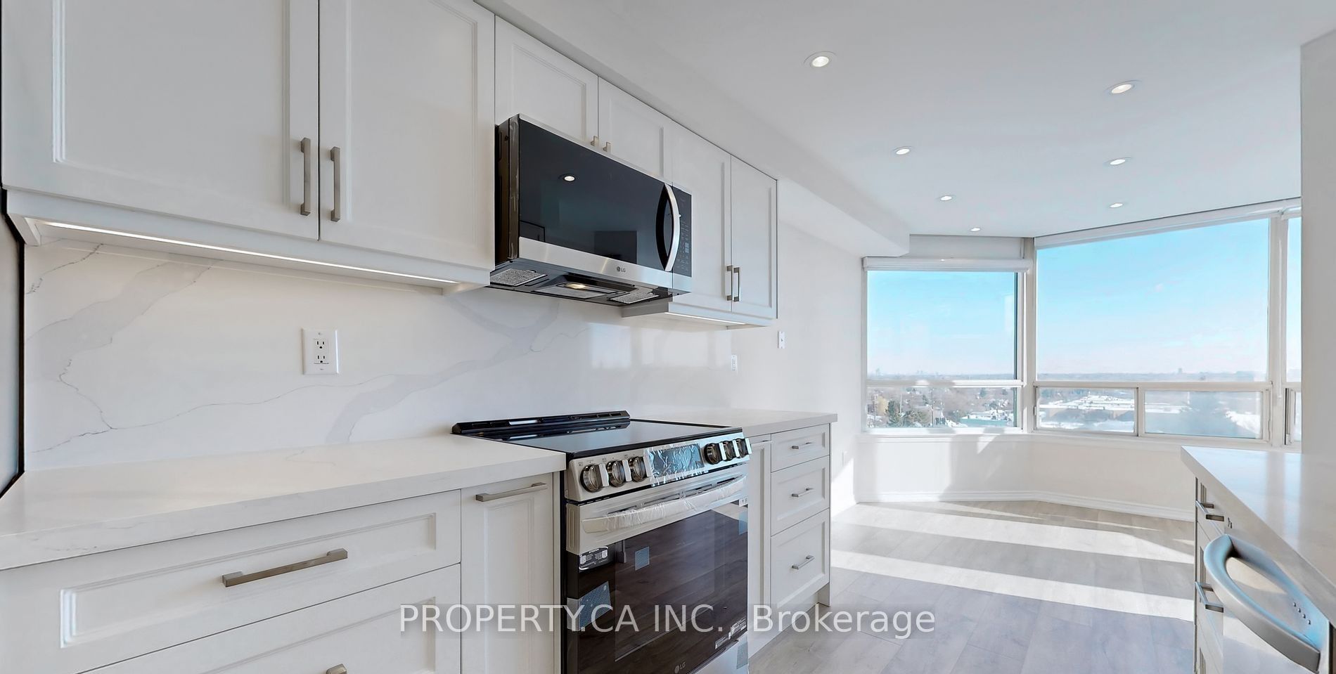7250 Yonge Street, #605