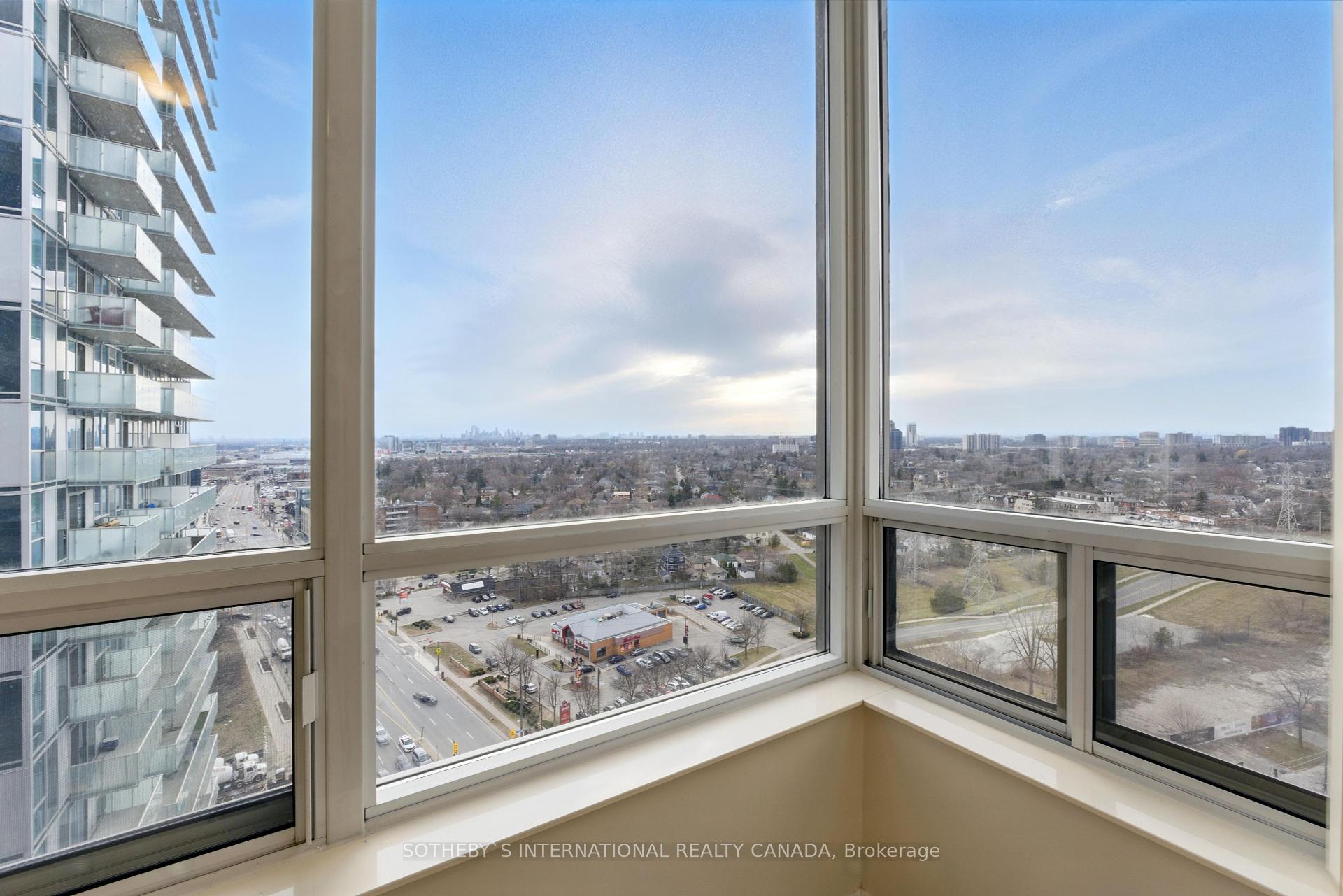3 Bedrooms Condo at 5233 Dundas,  Toronto For sale
